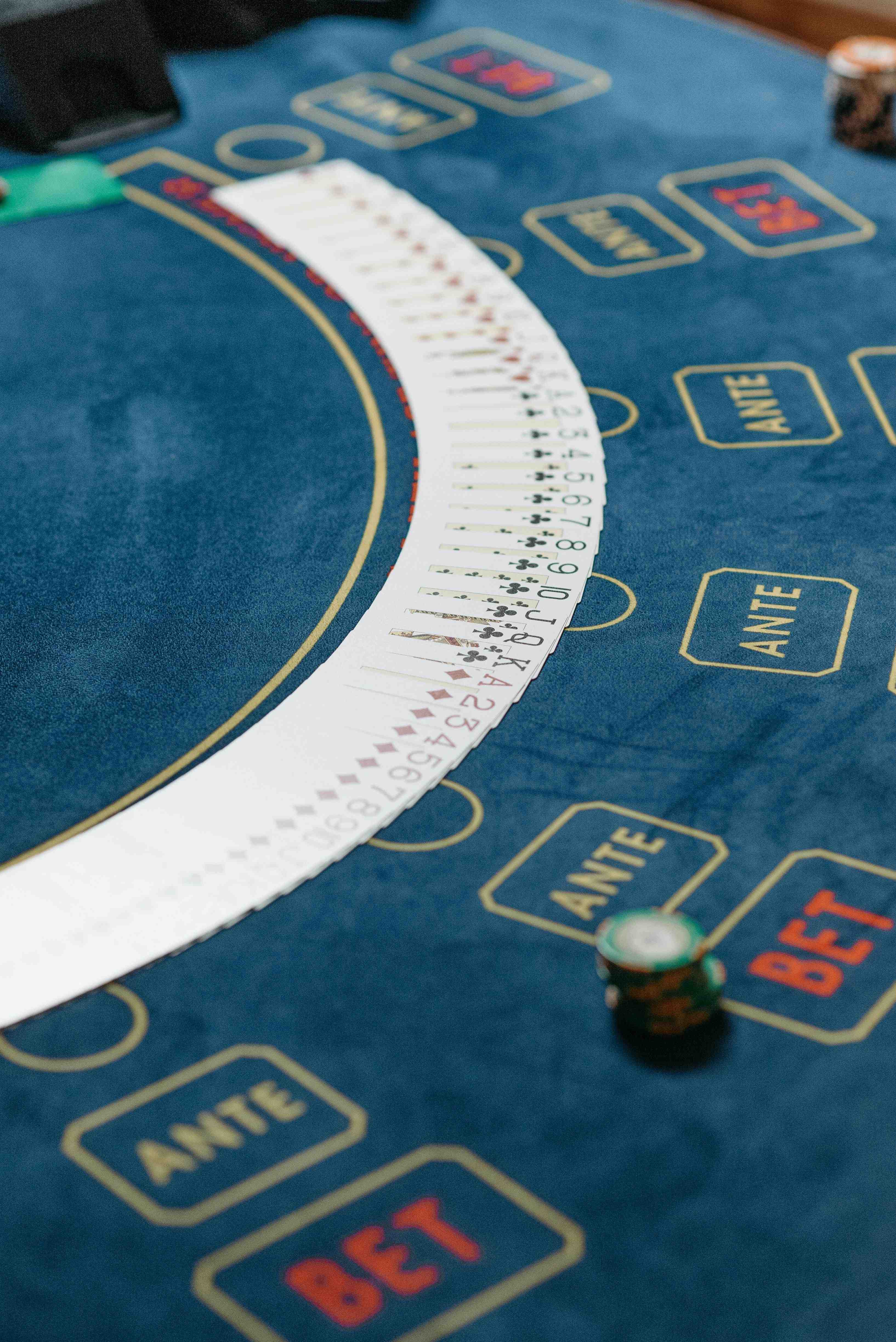Filipino player accessing parlay bet casino games on a smartphone browser